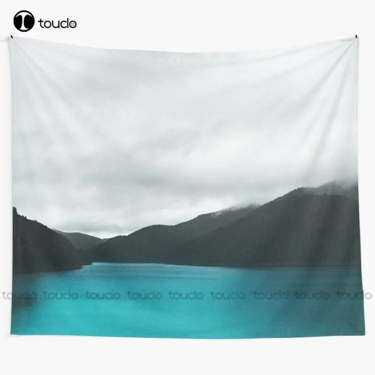 Home Decor Website - Wandteppich „The Waters And The Wild“,